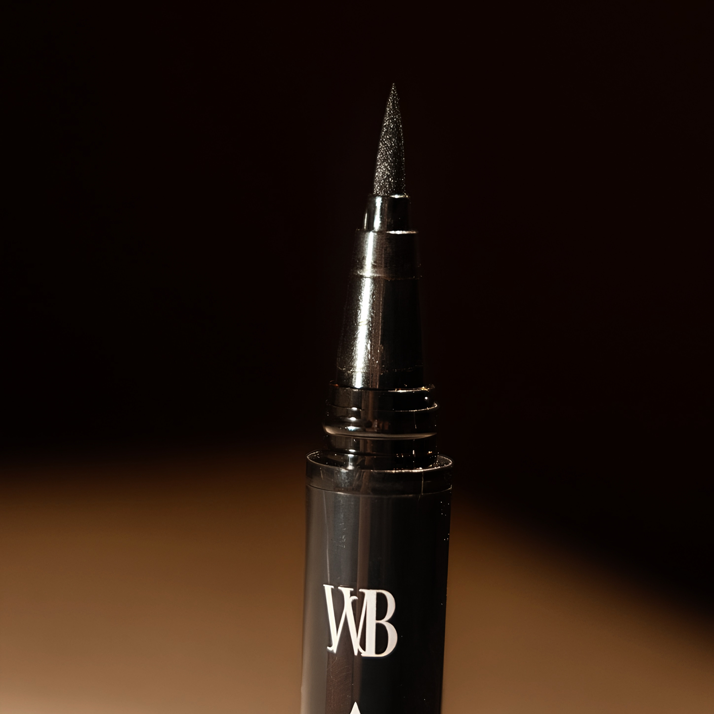 LIQUID EYELINER